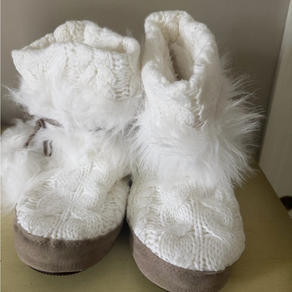 NWOT‼️Muk Luks Brown Sole Footwear - Picture 3 of 4